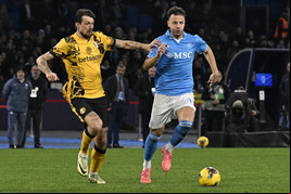 Inter e Napoli durante uma partida válida pelo primeiro turno da Série A da Itália