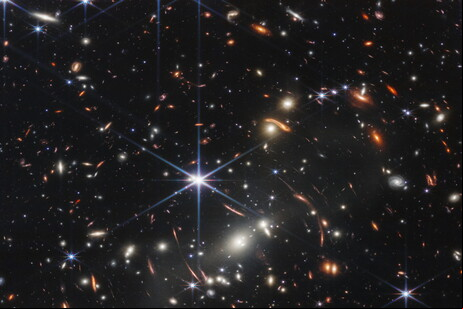 Galáxias fotografadas pelo telescópio espacial James Webb