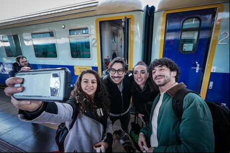 'Sicilia Express' está pronto para partir de Turim