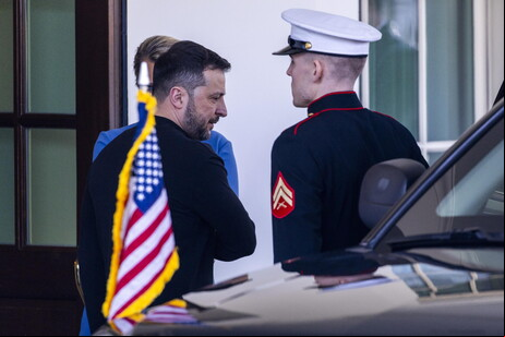 Zelensky deixa Salão Oval após discussão com Trump
