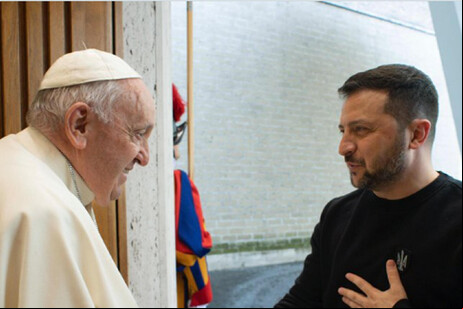 Zelensky durante encontro com papa Francisco