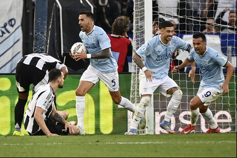 Lazio e Juventus embolaram briga por última vaga na Champions League