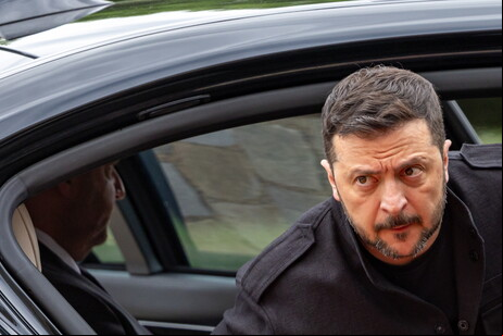 Zelensky parabenizou Leão XIV
