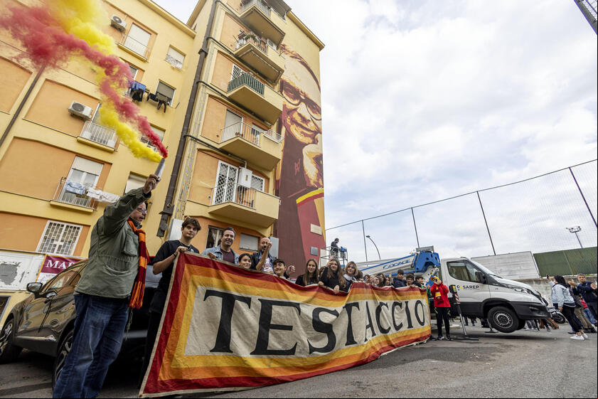 Roma inaugura mural em homenagem ao maestro Ennio Morricone