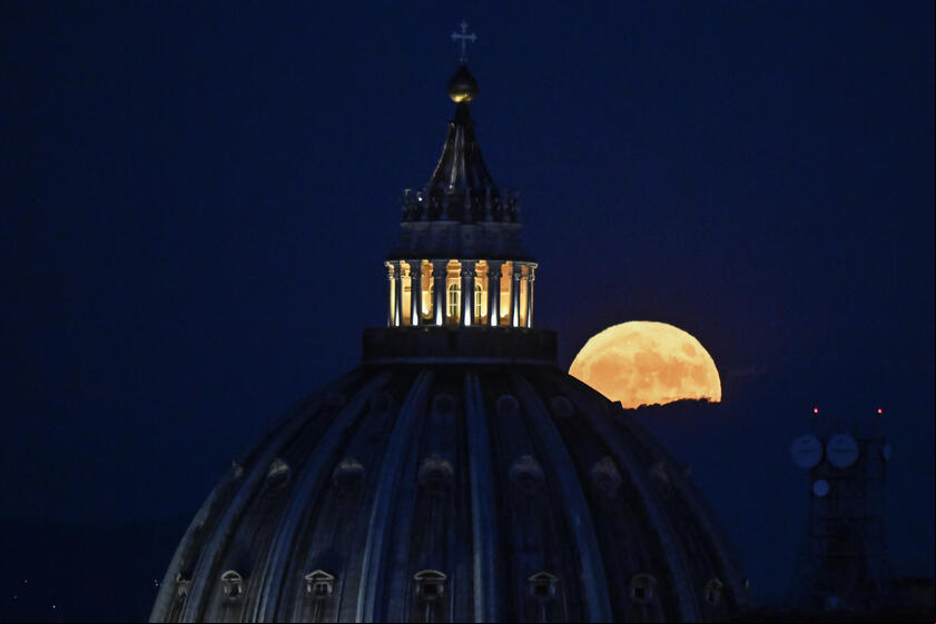 Superlua pode ser vista no céu da Itália