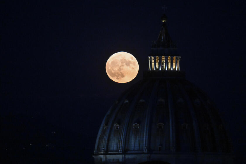Superlua pode ser vista no céu da Itália
