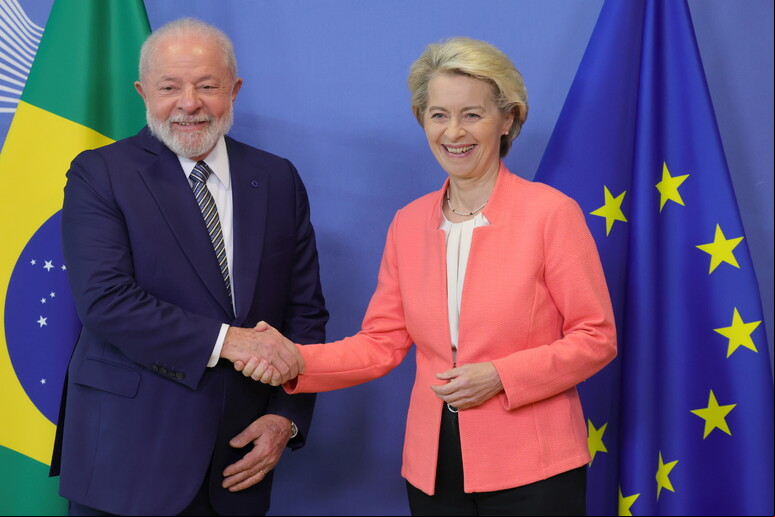 Lula e Von der Leyen durante um encontro em Bruxelas, na Bélgica, ocorrido em 2023 - TODOS OS DIREITOS RESERVADOS