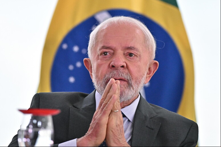 Presidente Lula deve evitar confronto direto com Trump © ANSA/EPA