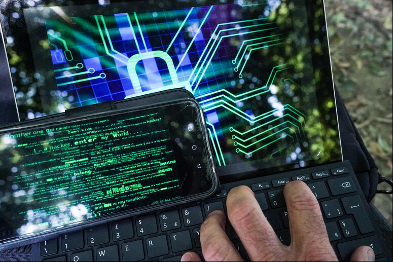 Quase 100 pessoas de 20 países diferentes teriam sido alvos do spyware da Paragon Solutions - TODOS OS DIREITOS RESERVADOS