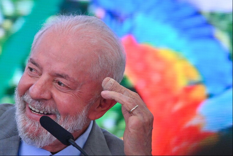 Presidente Lula durante evento no Palácio do Planalto © ANSA/EPA