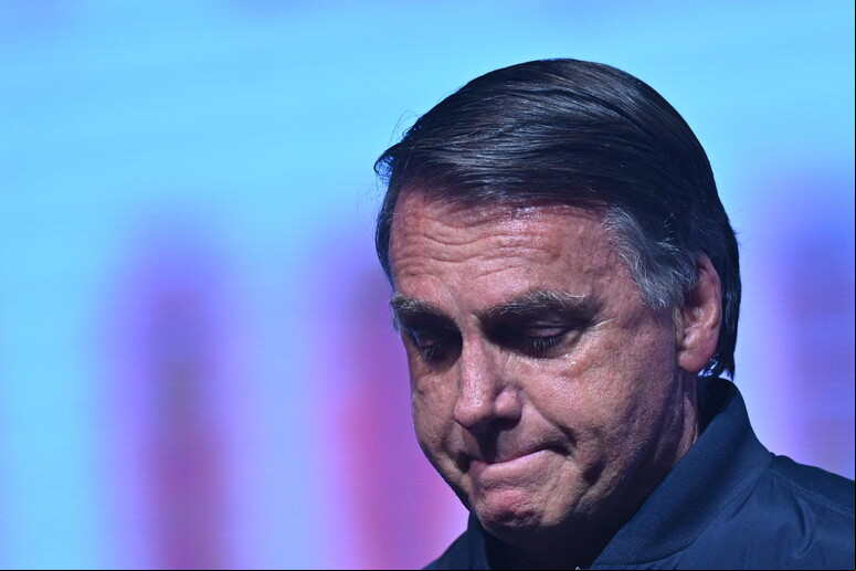 Além do ex-presidente Bolsonaro, outras 36 pessoas também foram indiciadas pela Polícia Federal © ANSA/EPA