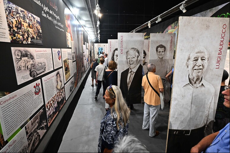 mostra ocorre por ocasião dos 150 anos da imigração italiana no Brasil - TODOS OS DIREITOS RESERVADOS