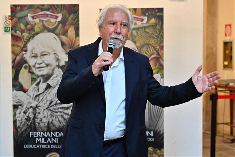 O jornalista italiano Oliviero Pluviano - TODOS OS DIREITOS RESERVADOS