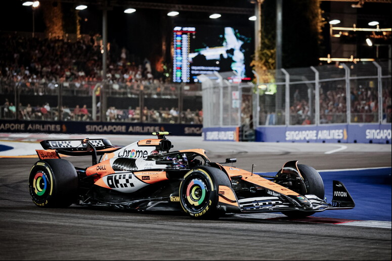 Lando Norris está a 52 pontos de Verstappen no campeonato © ANSA/EPA