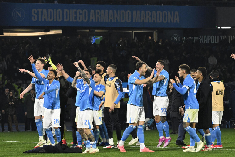 Napoli se manteve firme na liderança da Série A da Itália - TODOS OS DIREITOS RESERVADOS