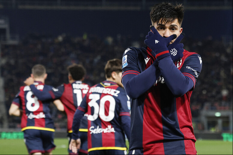 Santiago Castro e Dan Ndoye comandaram virada do Bologna no Renato Dall 'Ara - TODOS OS DIREITOS RESERVADOS