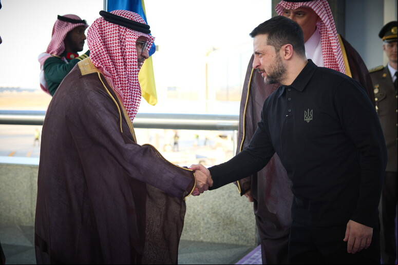 Chefe de Estado ucraniano chegou nesta segunda-feira na Arábia Saudita © ANSA/EPA