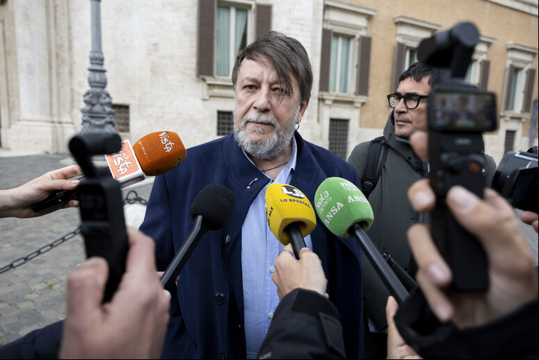 Ativista Luca Casarini teria sido espionado com spyware da Paragon - TODOS OS DIREITOS RESERVADOS