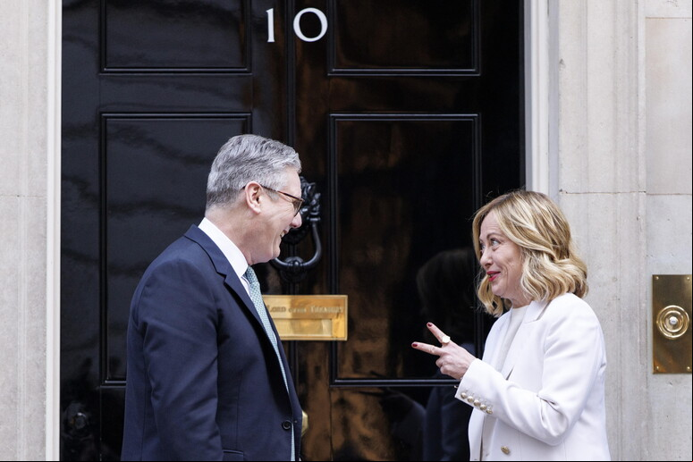 Meloni e Starmer se reuniram em Downing Street, em Londres © ANSA/EPA