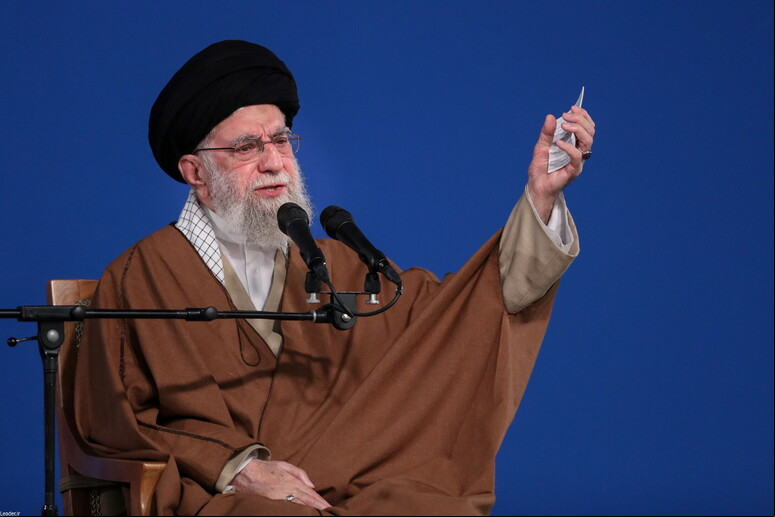 Líder supremo do Irã, aiatolá Ali Khamenei, recebeu carta de Trump - TODOS OS DIREITOS RESERVADOS