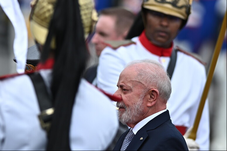 Lula em cerimônia pelo Dia do Exército e pelos 80 anos da FEB © ANSA/EPA