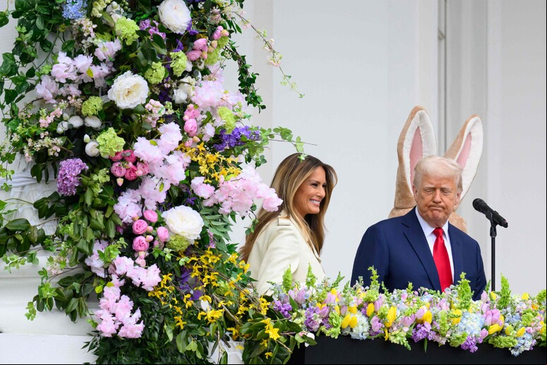 Trump participará de funeral do Papa ao lado de Melania © ANSA/AFP