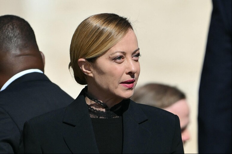 Meloni durante funeral do papa Francisco © ANSA/AFP