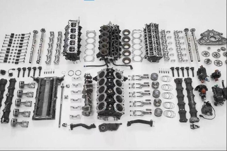 Empresa japonesa venderá as peças do RA100E V10 durante a Monterey Car Week - TODOS OS DIREITOS RESERVADOS