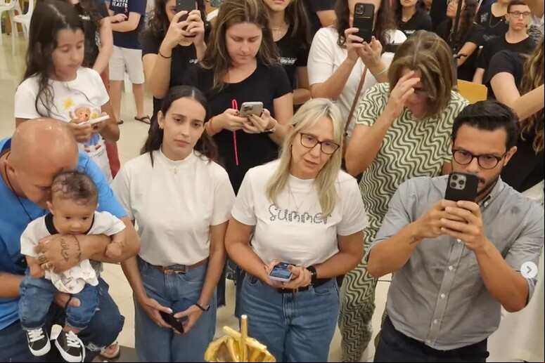 Missa reuniu fiéis para receber relíquias de Carlo Acutis em Ribeirão Preto © ANSA/Reprodução Redes Sociais