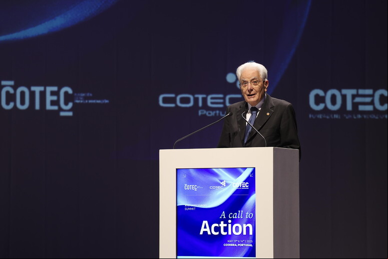 Mattarella participou de evento europeu em Portugal © ANSA/EPA