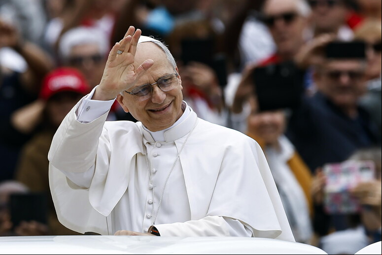 Leão XIV liberou pagamento adicional de 500 euros a funcionários do Vaticano - TODOS OS DIREITOS RESERVADOS