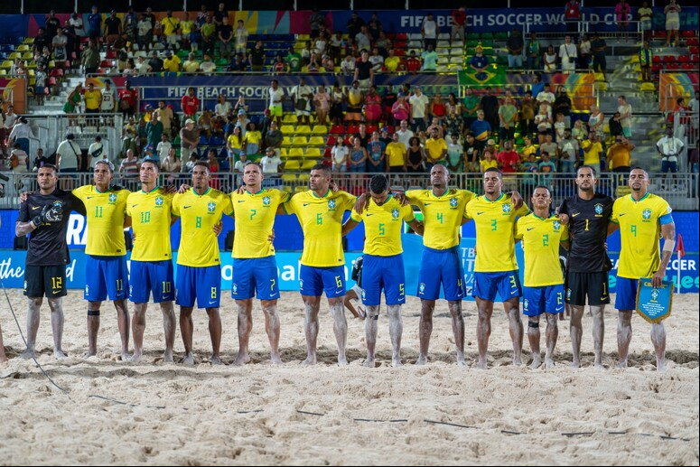 Seleção brasileira se garantiu na próxima fase da Copa do Mundo da modalidade - TODOS OS DIREITOS RESERVADOS