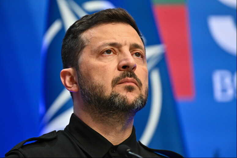 Zelensky voltou a propor encontro com Putin, que negou outra vez - TODOS OS DIREITOS RESERVADOS