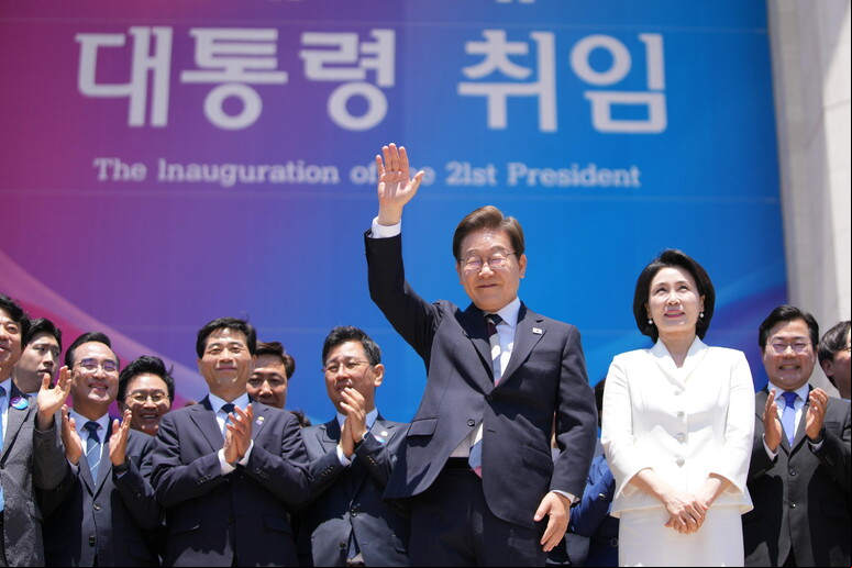 Lee Jae-myung tomou posse como presidente na Coreia do Sul © ANSA/EPA